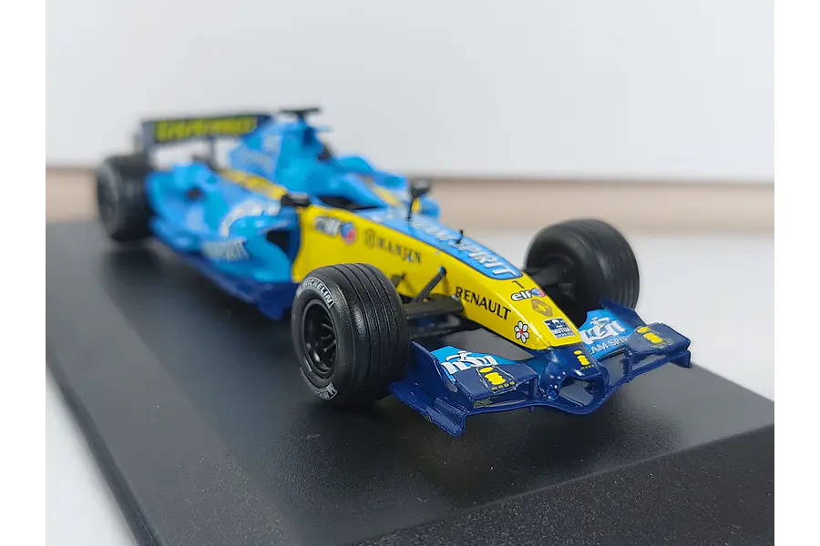 Renault R 26 MARCA NOREV ESCALA 1/43