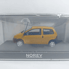 Renault Twingo amarillo Escala 1-43 marca norev 