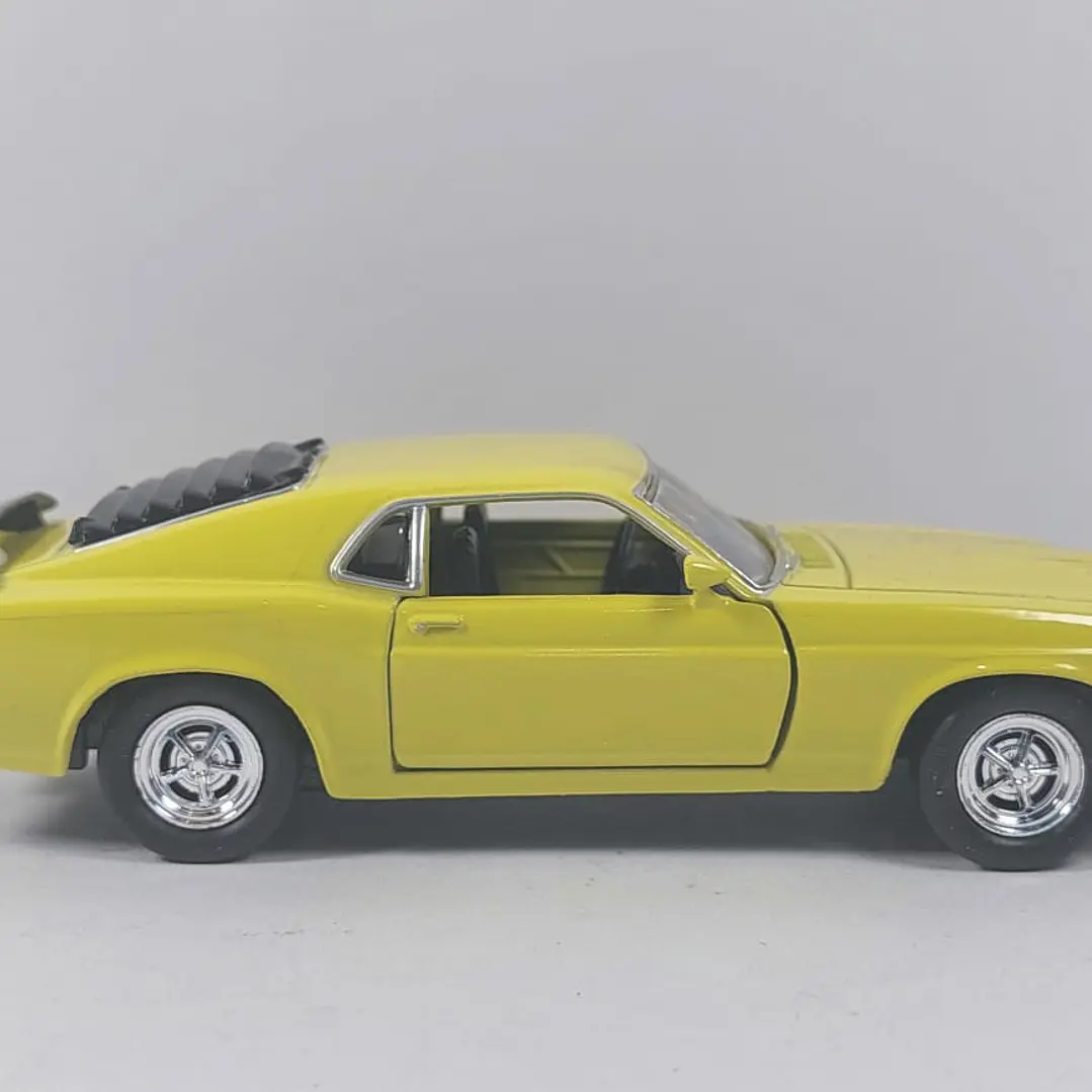 Ford Mustang Boss 302 1970 escala 1/36 marca welly  4