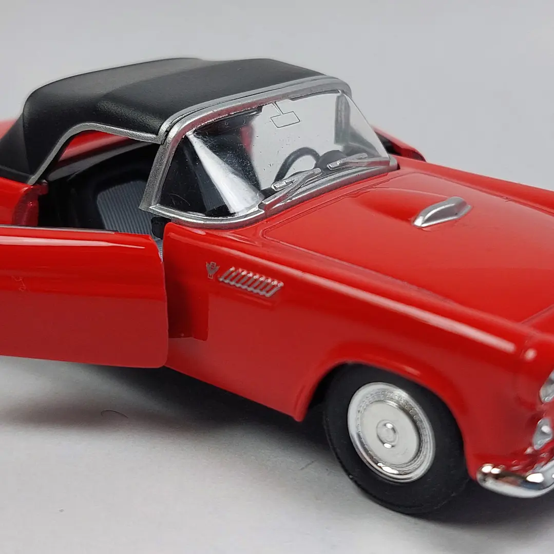 Ford Thunderbird, welly Escala 1-36- 6