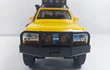 TOYOTA LC80, MARCA CHINA ESCALA 1/24 AMARILLA