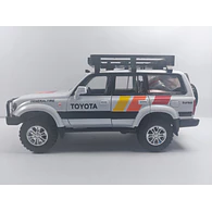 TOYOTA LC 80, MARCA CHE ZHI, ESCALA 1/24 BLANCA