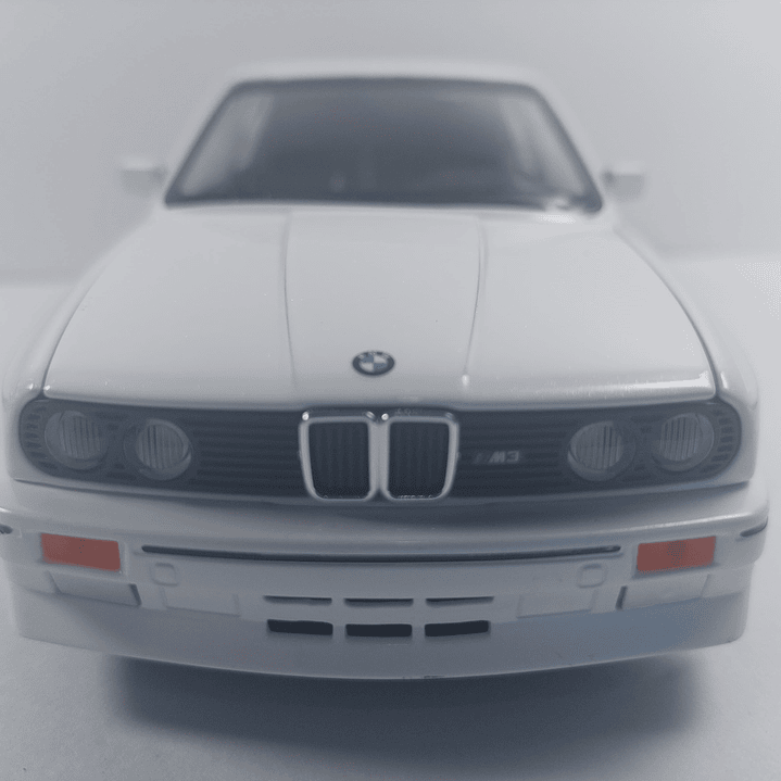 BMW M3 , Escala 1/24, MARCA JINLIFANG BLANCO 8