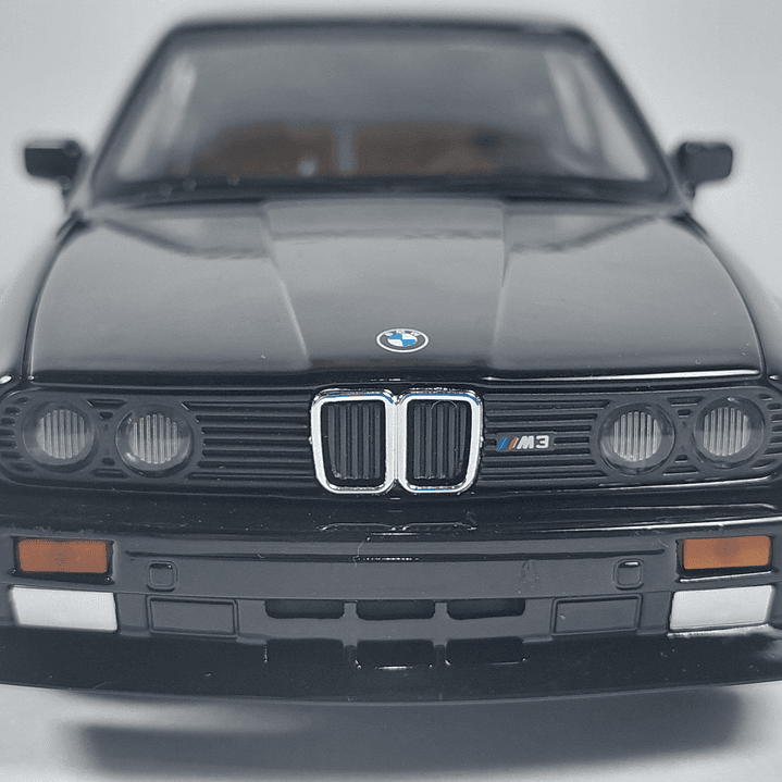 BMW M3 , Escala 1/24, MARCA JINLIFANG NEGRO 1