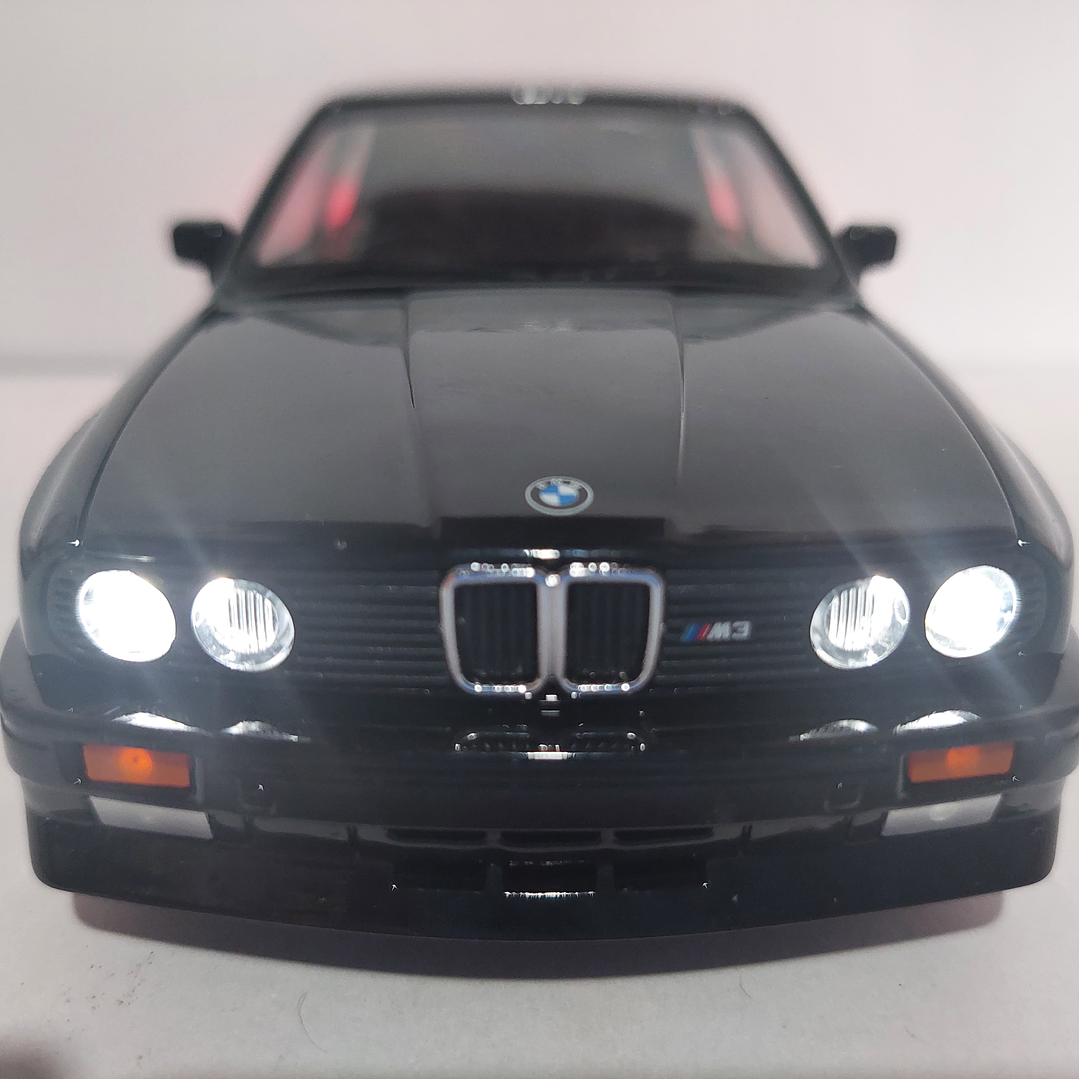 BMW M3 , Escala 1/24, MARCA JINLIFANG NEGRO 9