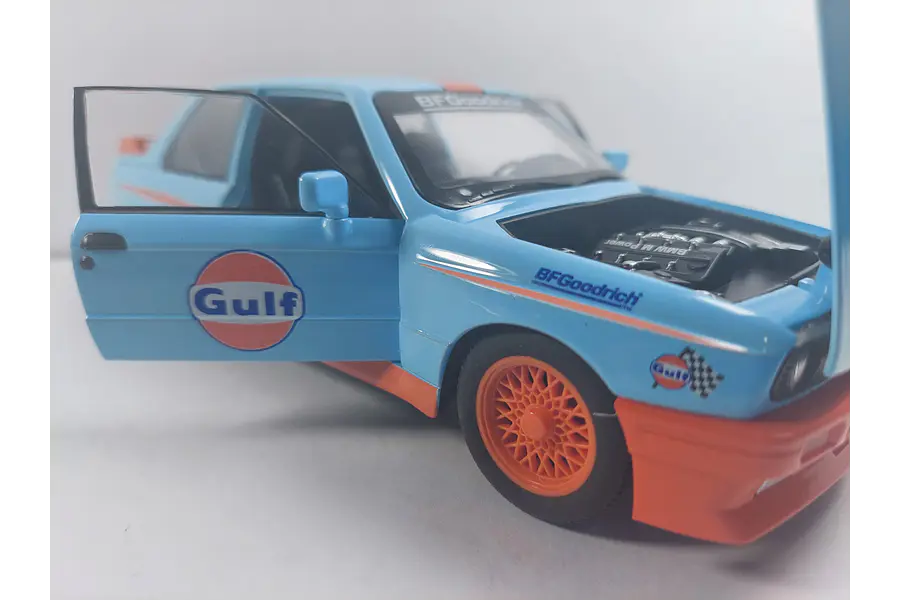 BMW M3 , Escala 1/24, MARCA JINLIFANG GULF