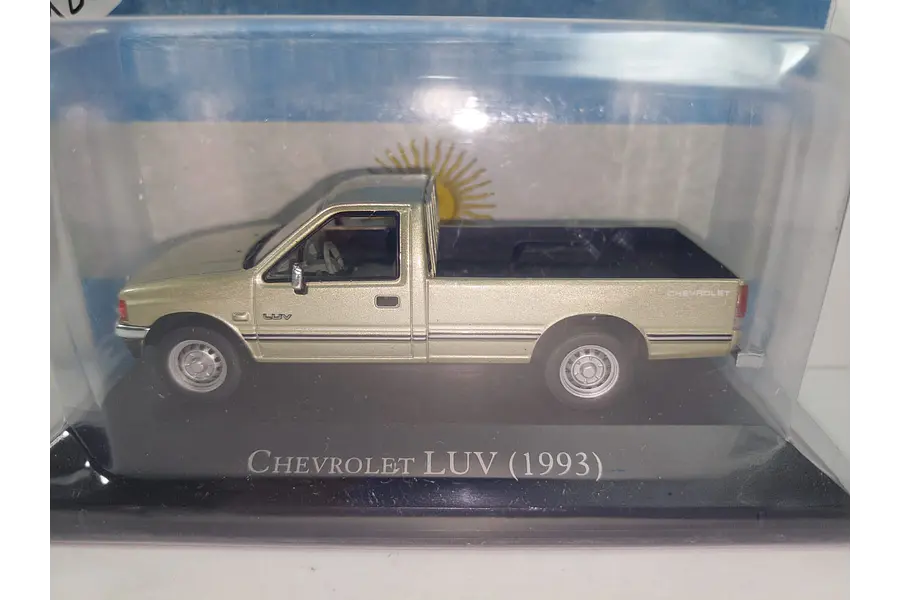 Chevrolet Luv En Escala 1/43 marca ixo
