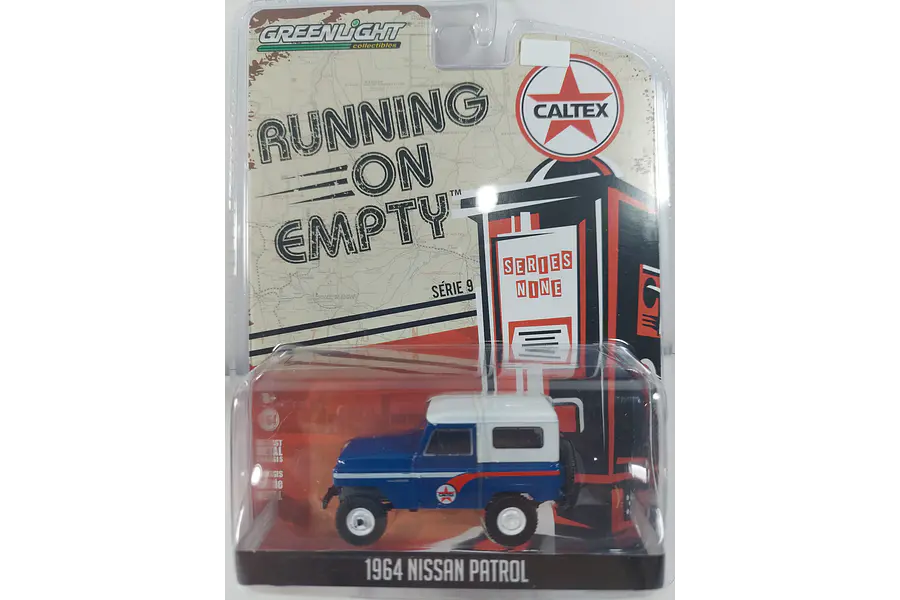 NISSAN PATROL 1964 , ESCALA 1/64 , MARCA GREENLIGHT