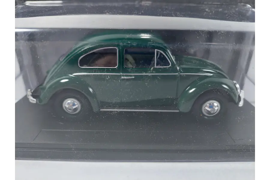 Volkswagen escarabajo, Ixo, Escala 1-24 color verde