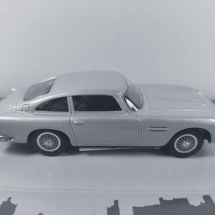 Aston Martin DB5 cararama, Escala 1-43- 1