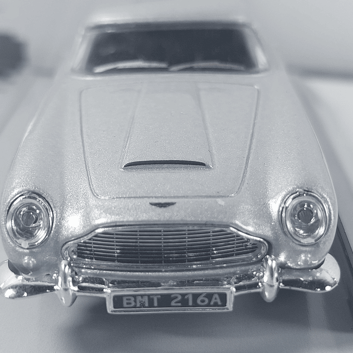 Aston Martin DB5 cararama, Escala 1-43- 2