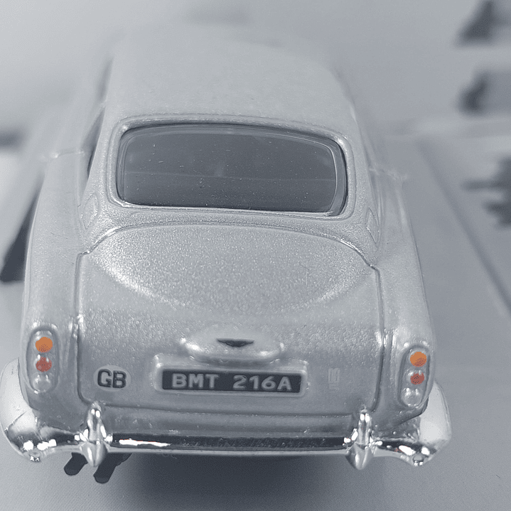 Aston Martin DB5 cararama, Escala 1-43- 4