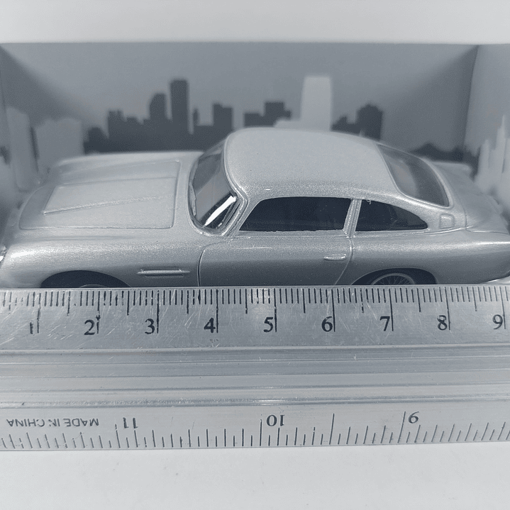 Aston Martin DB5 cararama, Escala 1-43- 5