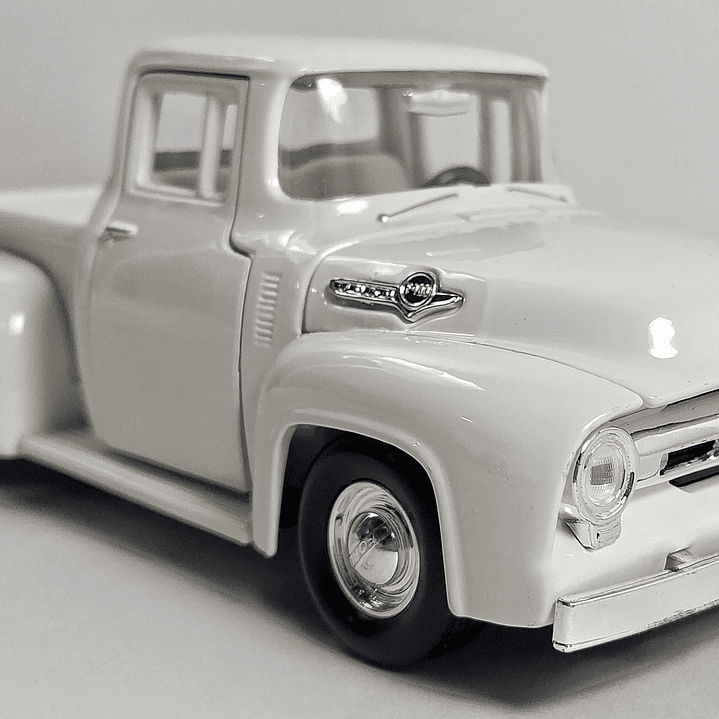 FORD F 100 1956, Escala 1/24 color blanco 1