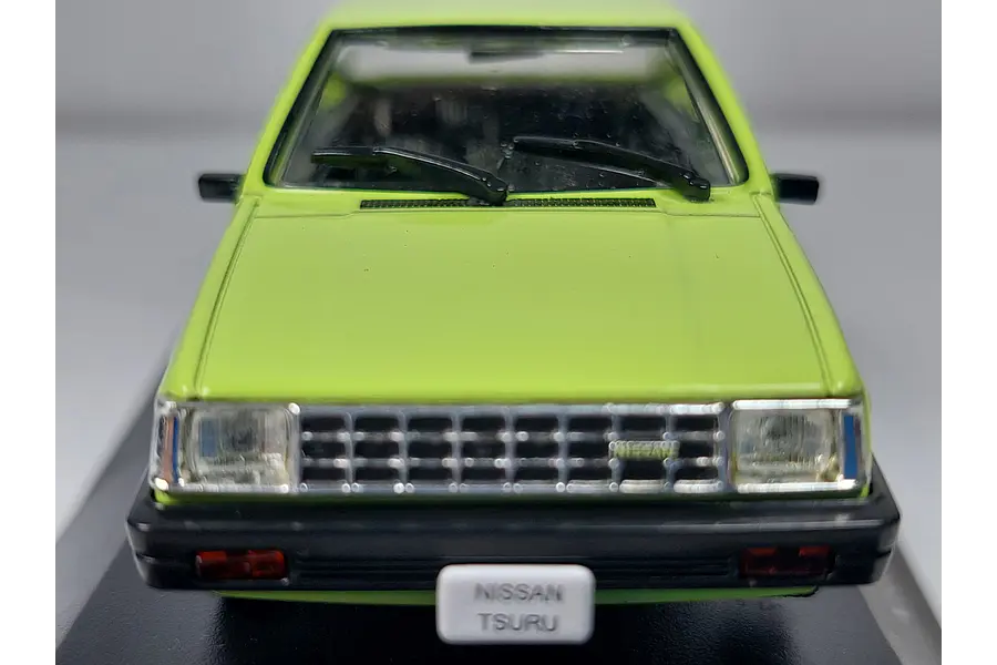 Nissan tsuru 1987, Ixo, Escala 1-43-
