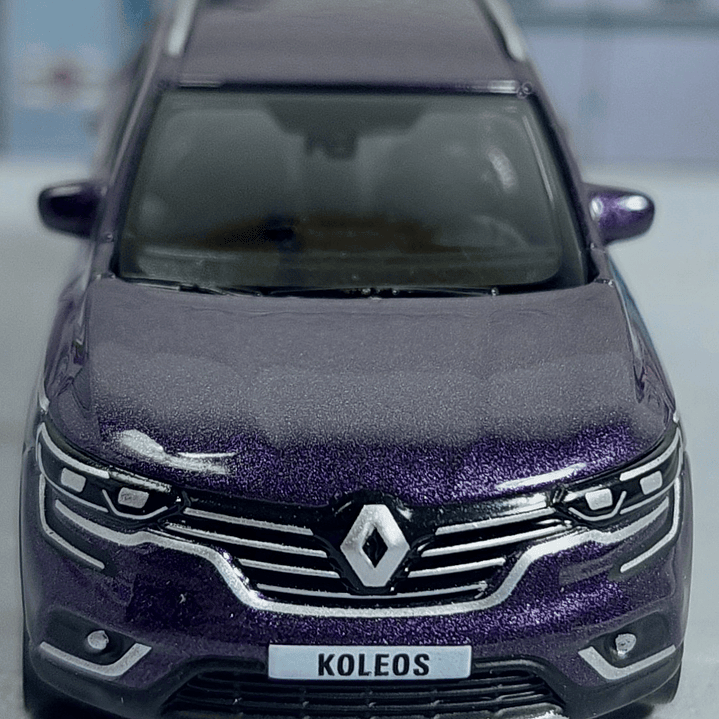 Renault Koleos morada Escala 1/64 MARCA NOREV 2