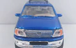 FORD EXPEDITION 1998 color Azul, Escala 1-32 marca welly