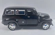 CHEVROLET SUBURBAN NEGRO ESCALA 1/36 MARCA KINSMART