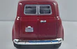 CHEVROLET SUBURBAN roja ESCALA 1/36 MARCA KINSMART