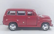CHEVROLET SUBURBAN roja ESCALA 1/36 MARCA KINSMART