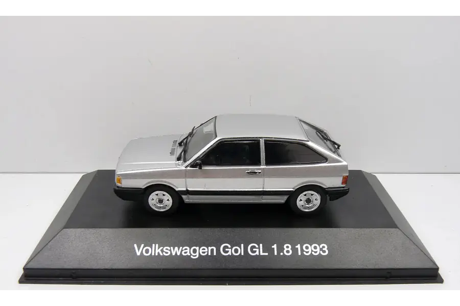 Volkswagen Gol Ixo, Escala 1-43 PLATEADO
