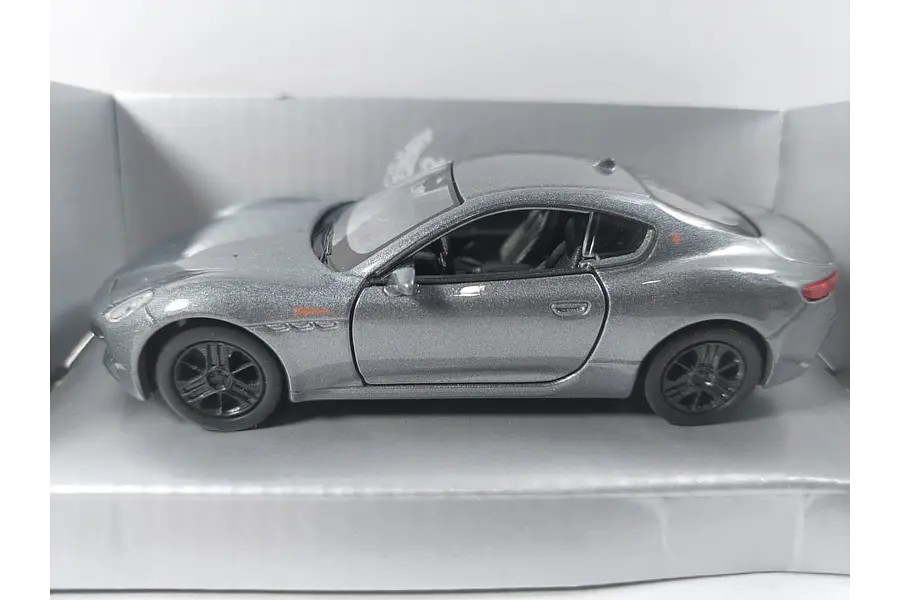 Maserati grandturismo folgore , Escala 1:36, Marca Welly