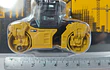 COMPACTADOR CB13 CATERPILLAR,  Escala 1/64, MARCA DM 