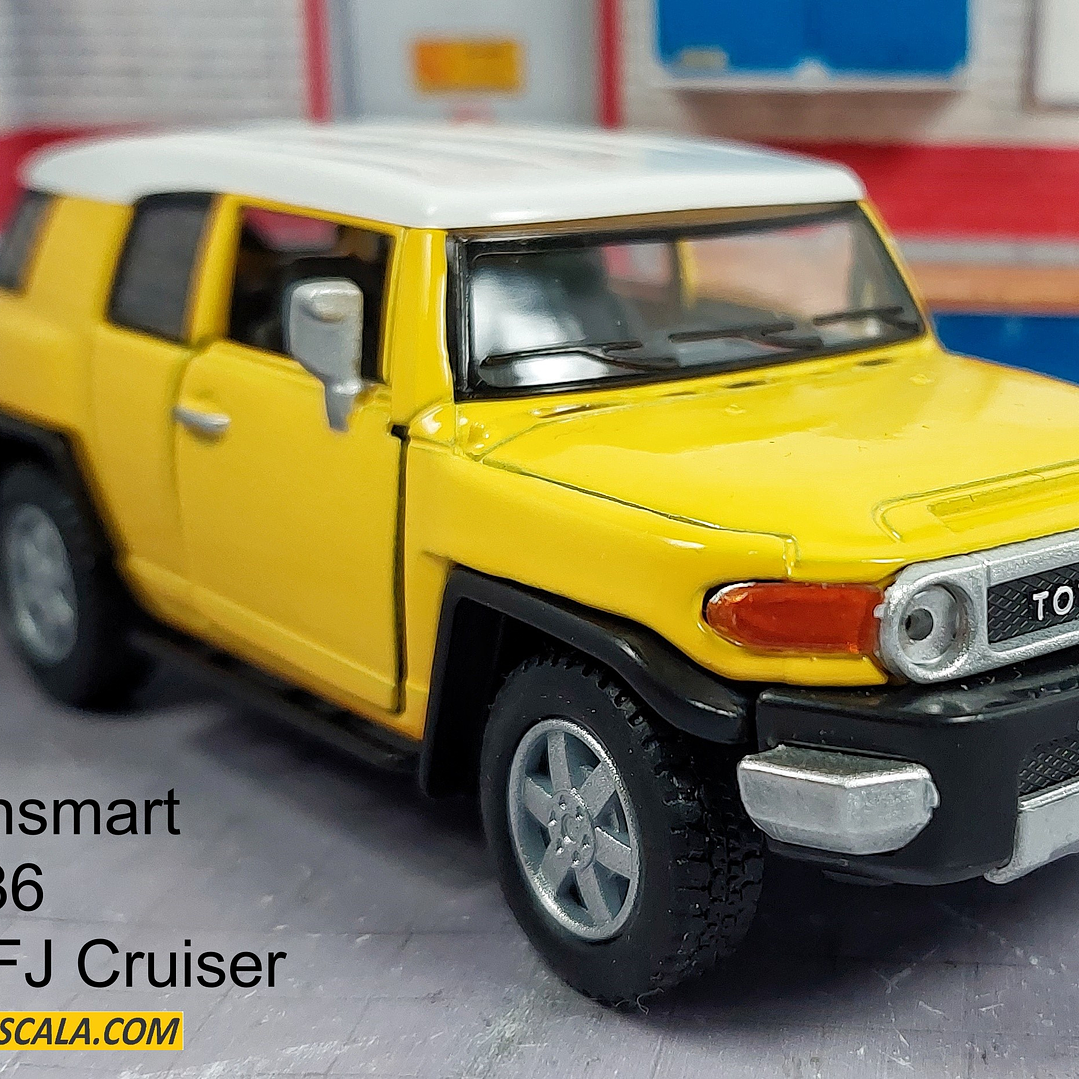 Toyota Fj Cruiser Carro A Escala MARCA KINSMART  1