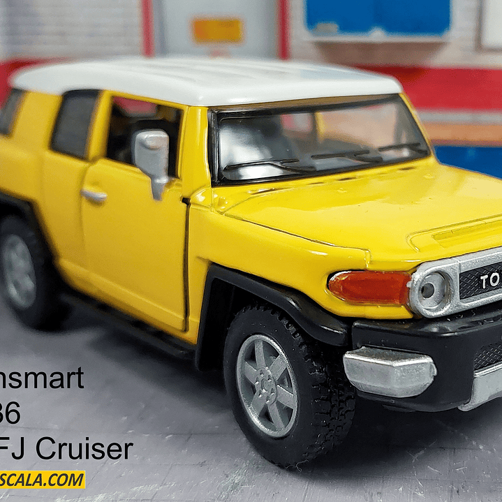Toyota Fj Cruiser Carro A Escala MARCA KINSMART  1