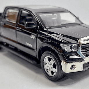 Toyota Tundra 1-32 MARCA MSZ