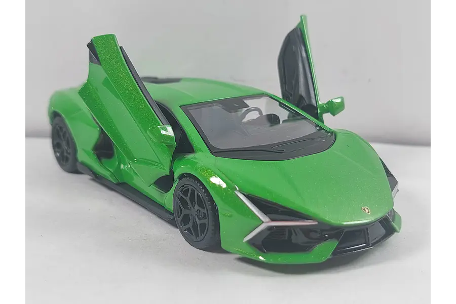 LAMBORGHINI REVUELTO  verde marca RMZ, Escala 1-36