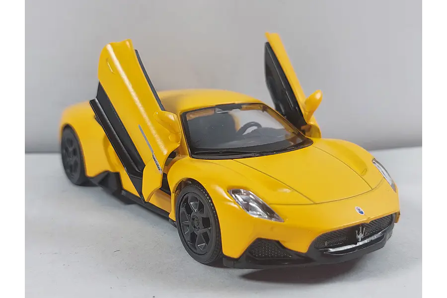 Maserati MC 20 , Escala 1:36, Marca RMZ