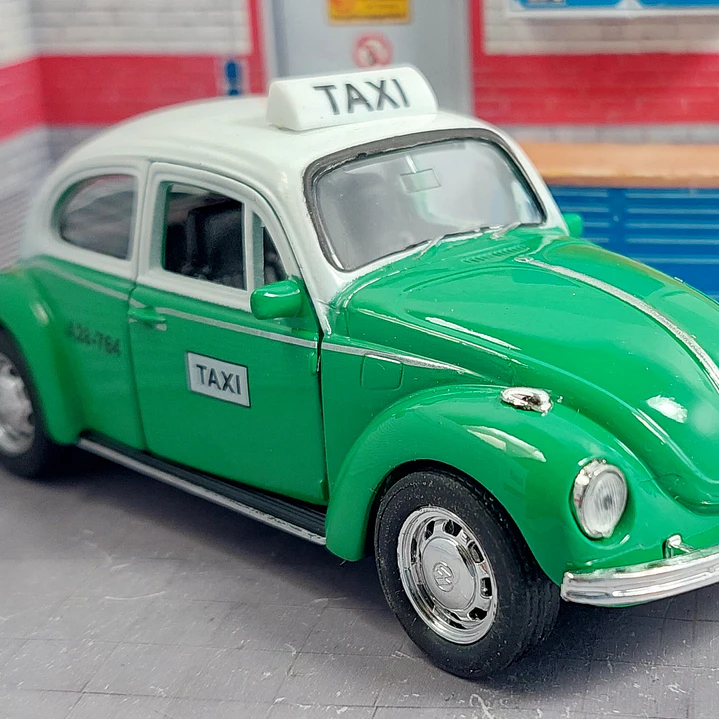 VOLKSWAGEN ESCARABAJO TAXI DE MEXICO Escala 1/36  3