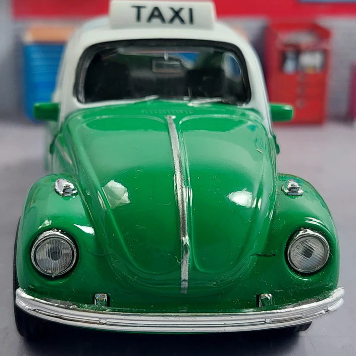 VOLKSWAGEN ESCARABAJO TAXI DE MEXICO Escala 1/36  4
