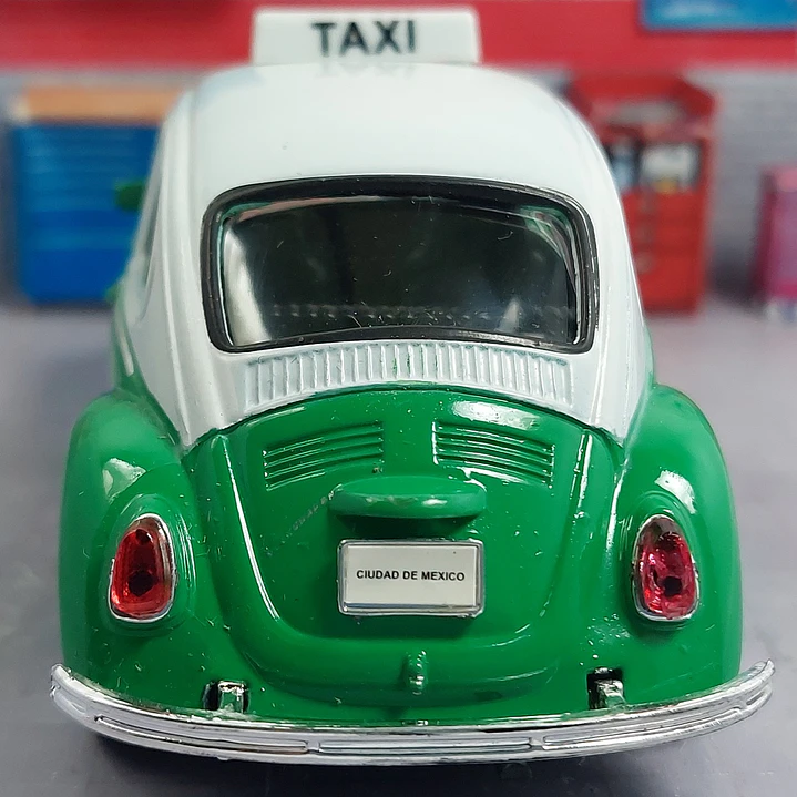 VOLKSWAGEN ESCARABAJO TAXI DE MEXICO Escala 1/36  7