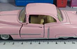 Cadillac Serie 62  ROSADO ESCALA 1/36 ,MARCA KINSMART 