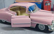 Cadillac Serie 62  ROSADO ESCALA 1/36 ,MARCA KINSMART 