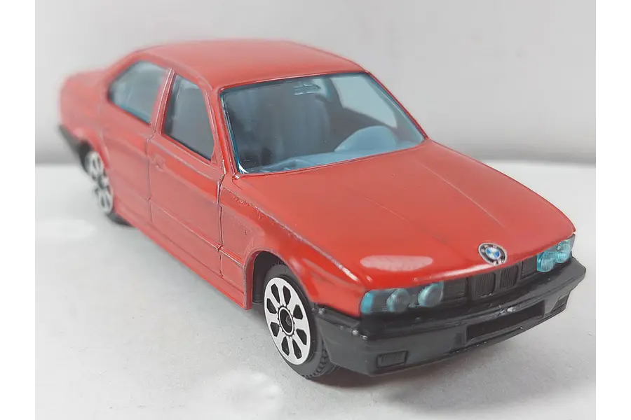 BMW 535 I MARCA BURAGO ESCALA 1/43