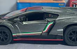 Lamborghini Veneno NEGRO Escala 1/36 MARCA KINSMART 