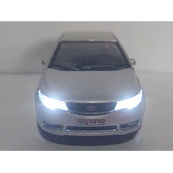 Kia cerato plata Escala 1/36 con luces LED