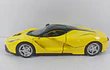 Ferrari Laferrari amarillo A Escala 1/32