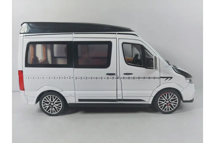 Mercedes-Benz Sprinter miniauto, Escala 1-24
