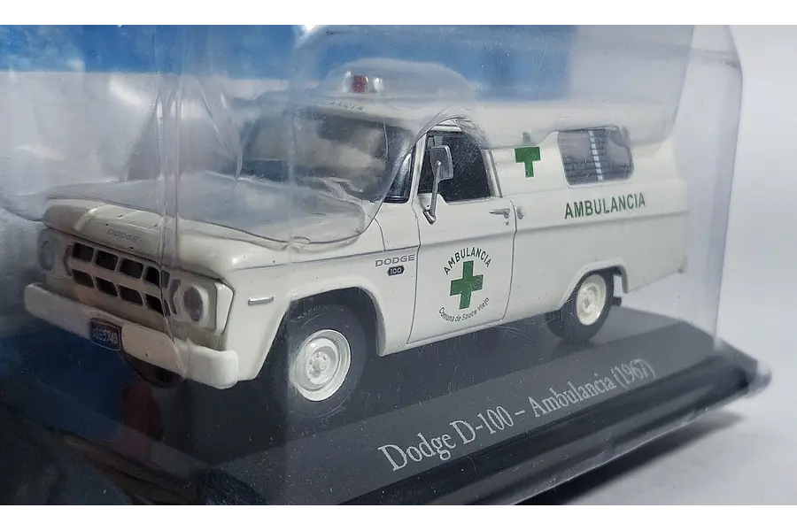 Dodge D100 AMBULANCIA, Escala 1-43
