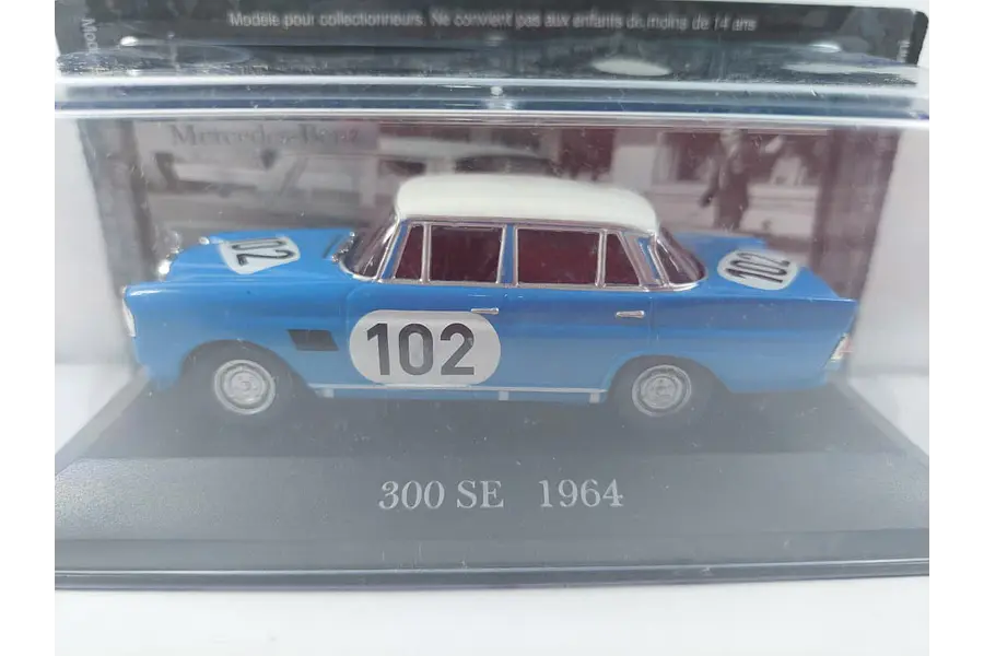 Mercedes-Benz 300 SE 1964 Ixo, Escala 1-43