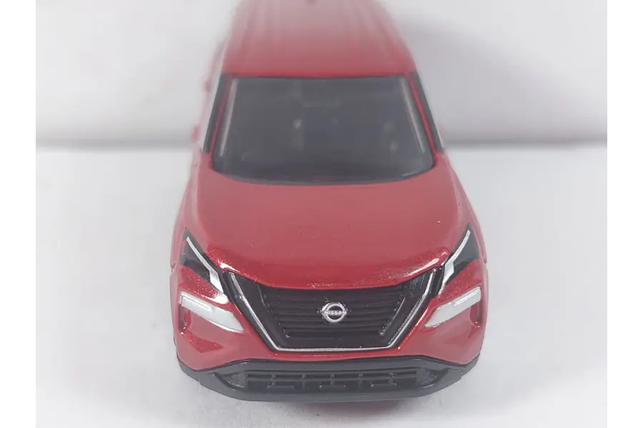 Nissan Xtrail, Escala 1-64, MARCA TOMICA