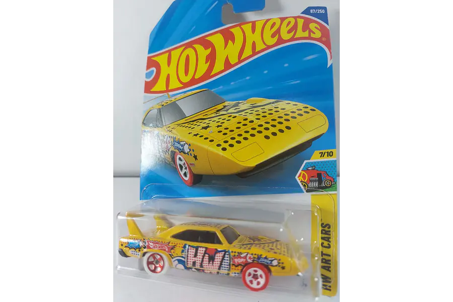 Plymouth superbird Hot Wheels , escala 1/64