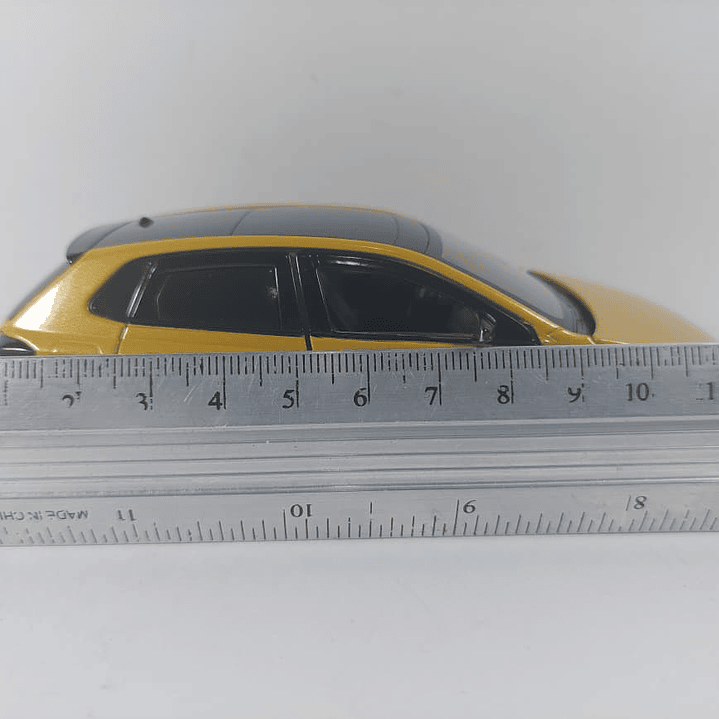 VOLKSWAGEN NEW POLO Escala 1/32 marca jkm 10