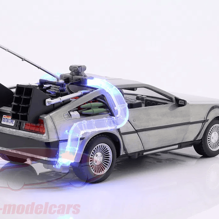 Delorean Maquina Del Tiempo ,escala 1/24-JADA 6