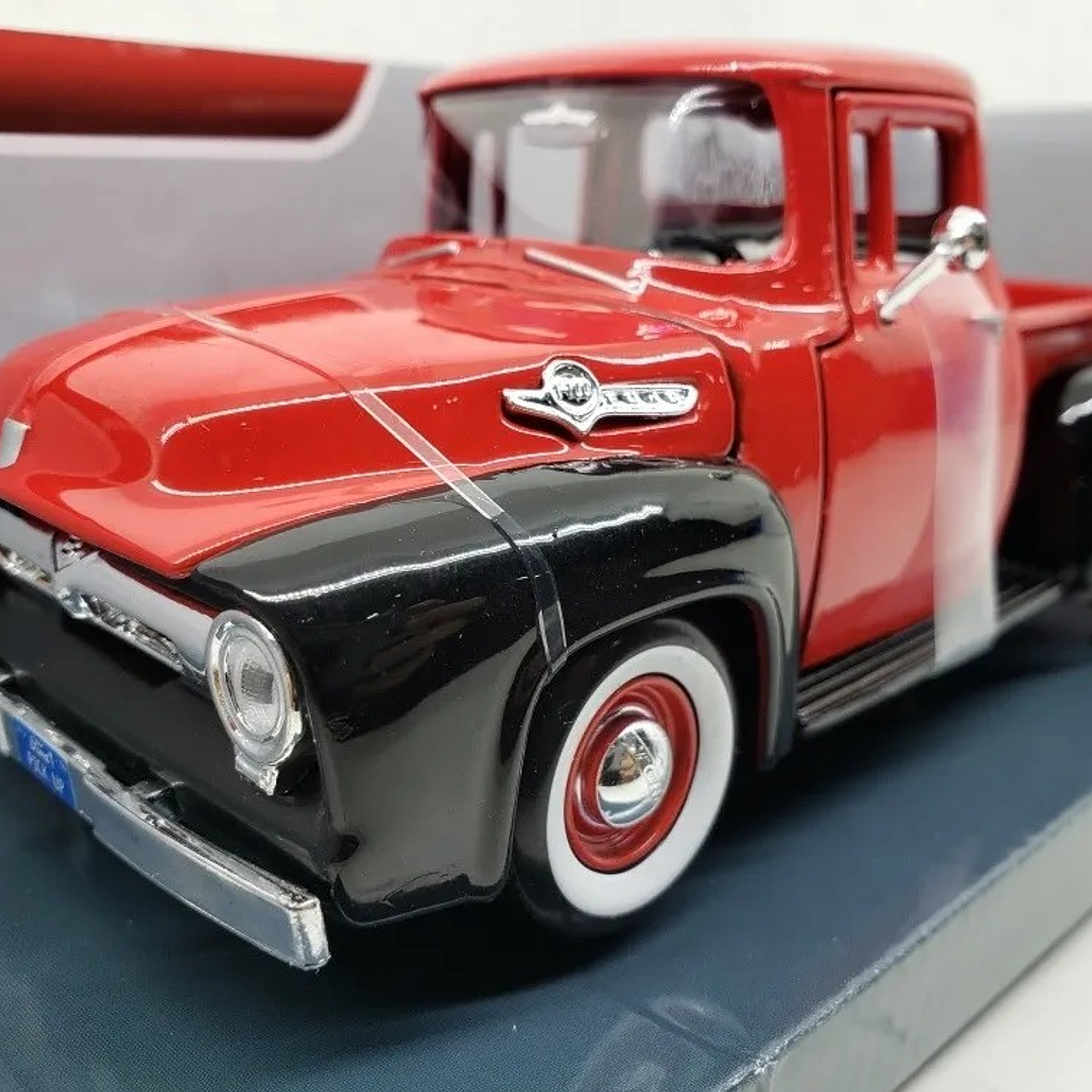 FORD F 100 1956, Escala 1/24 ROJA CON NEGRO EN CAJA 8