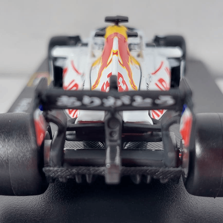 Formula 1 Red Bull Rb16B MAX ACRILICO 1/43 Burago 3